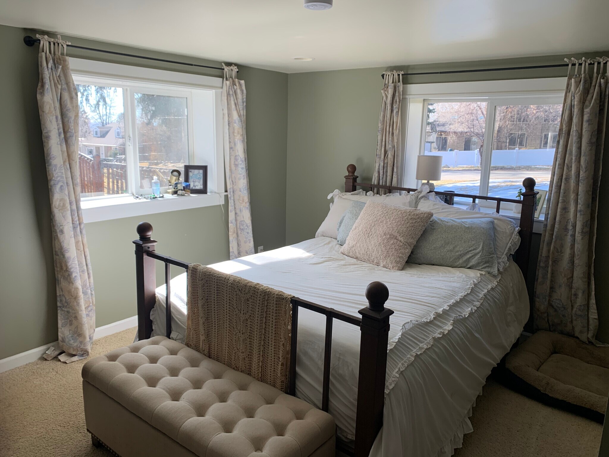 Large windows with lots of light. New carpeting will be installed prior to move in - 3111 Harrow Dr