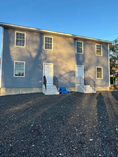 Building Photo - 156 Grove Ave