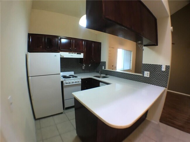 Building Photo - 4411 W Guadalupe St