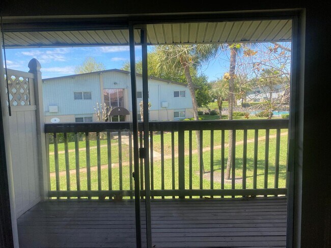 Building Photo - ? Beautiful and move-in ready condo!