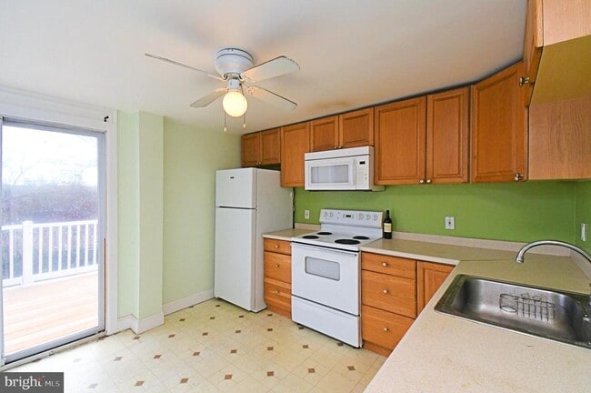 Building Photo - 2 High St