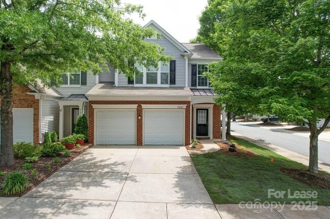 Primary Photo - 9821 Carson Whitley Ave