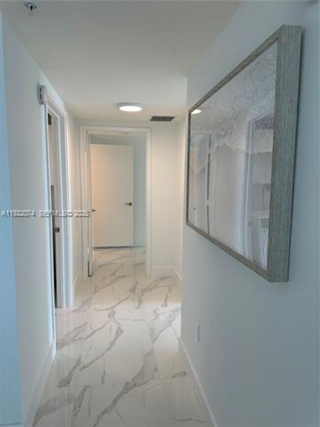 Building Photo - 330 Sunny Isles Blvd