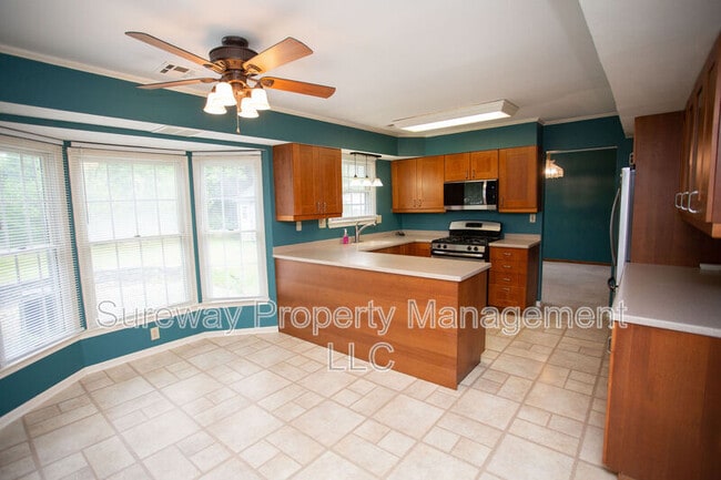 Building Photo - 50 Manchester Rd