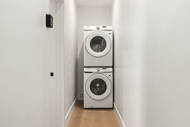 Building Photo - A 3 Bedroom apartment with ensuite bathrooms, common areas and a fully functional kitchen at 1736...