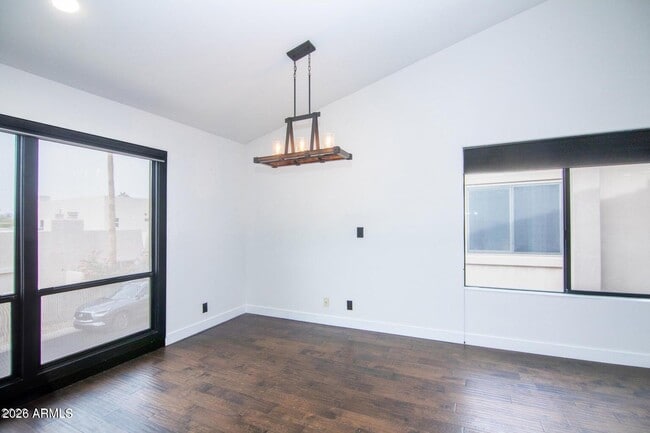 Building Photo - 5621 N 79th St