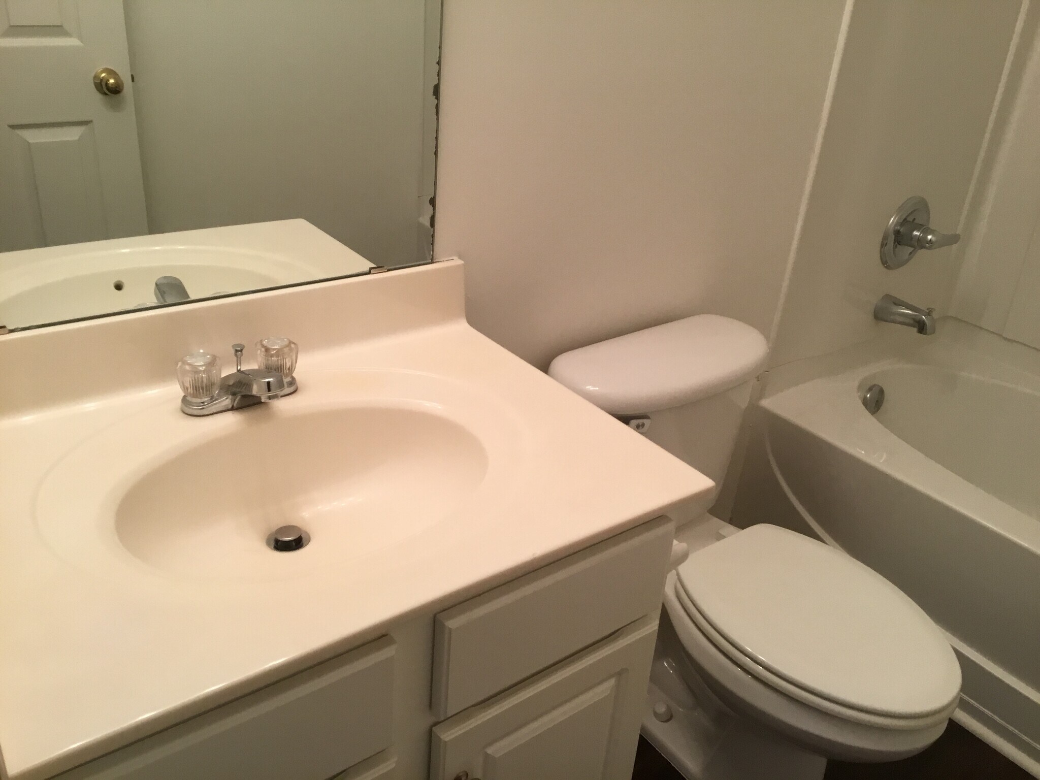 Building Photo - 4544 Fairport Ct