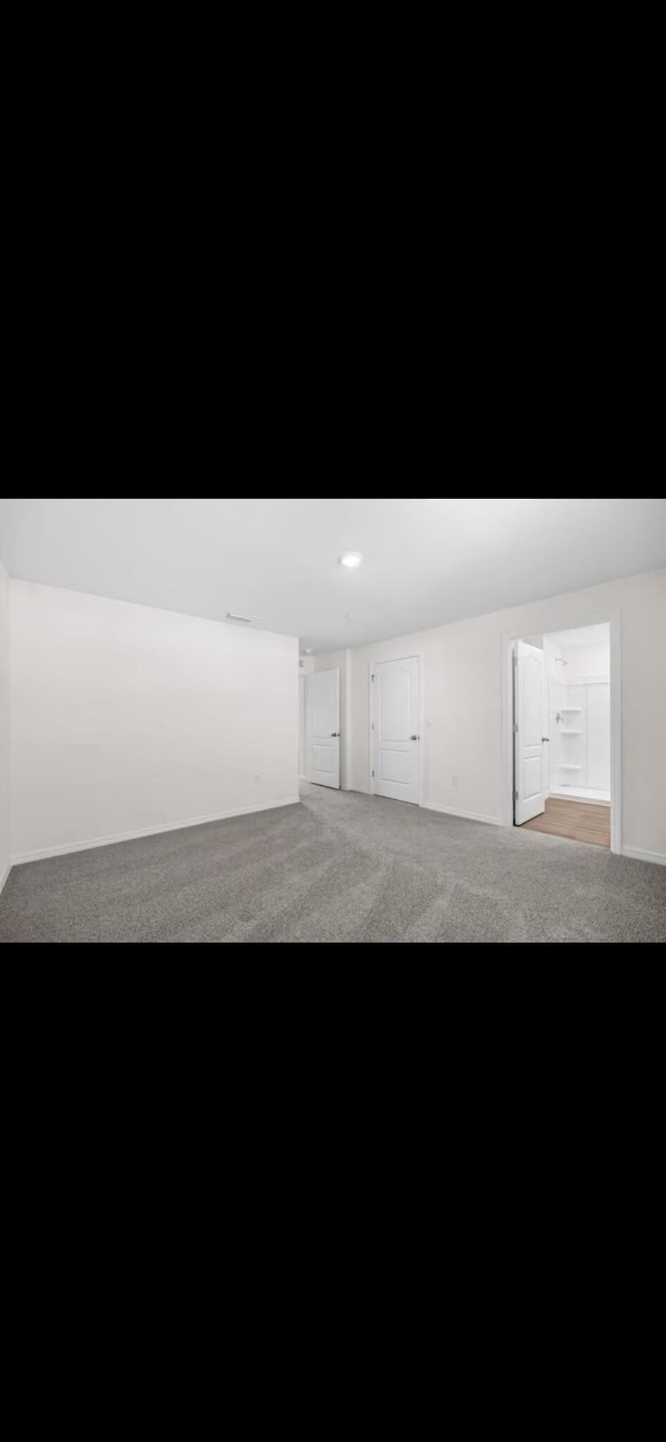 Building Photo - 2745 Flushing Dr