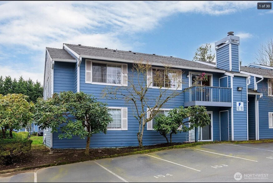 Building Photo - 16817 Larch Way