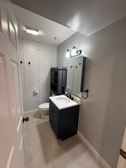 Building Photo - 99 Chestnut St