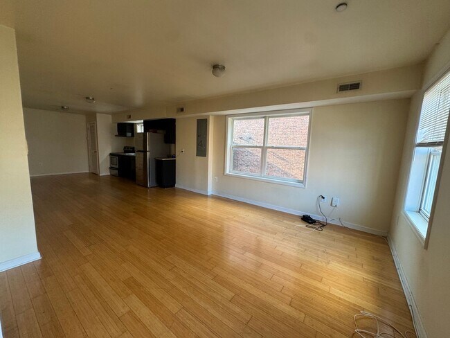 Building Photo - 1526 N 17th St