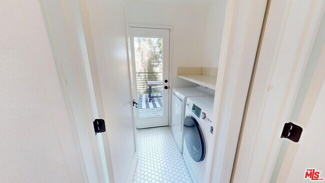 Building Photo - 3424 Oak Glen Dr