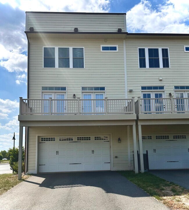 Building Photo - 20674 Duxbury Terrace