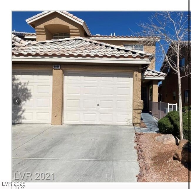 Primary Photo - 8004 Celestial Ave