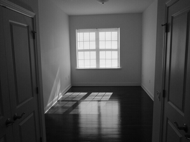 Building Photo - 414 Rahway Ave