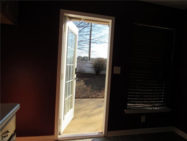 Building Photo - 35 Granite Ct