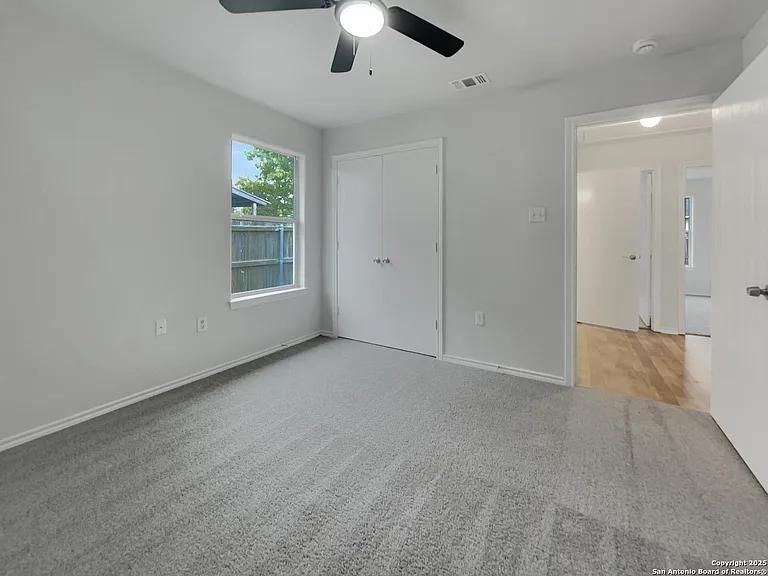 Building Photo - 3420 Rob Roy St