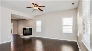 Building Photo - 1027 Glengarry Dr