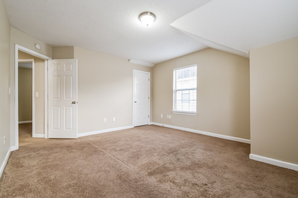Building Photo - 4405 Grove Dr NW