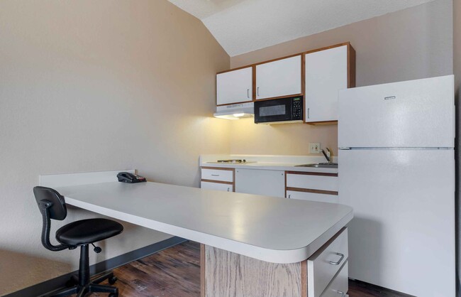 Building Photo - Furnished Studio-Dallas - Plano Parkway