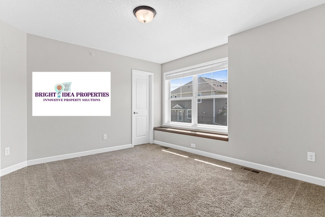 Building Photo - 3339 Lakewood Trl