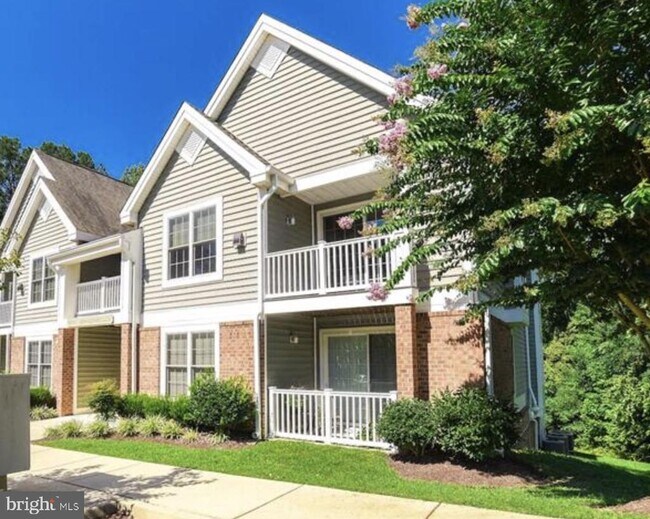 Building Photo - 41800 Eastwick Ln