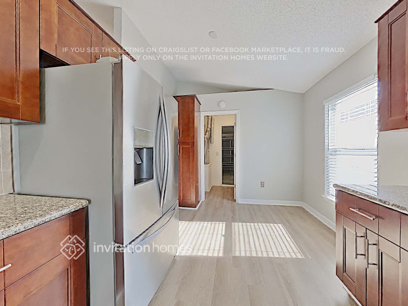 Building Photo - 1622 Hudderfield Cir W