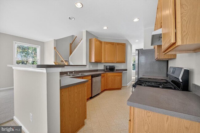 Building Photo - 1515 Shields Terrace NE