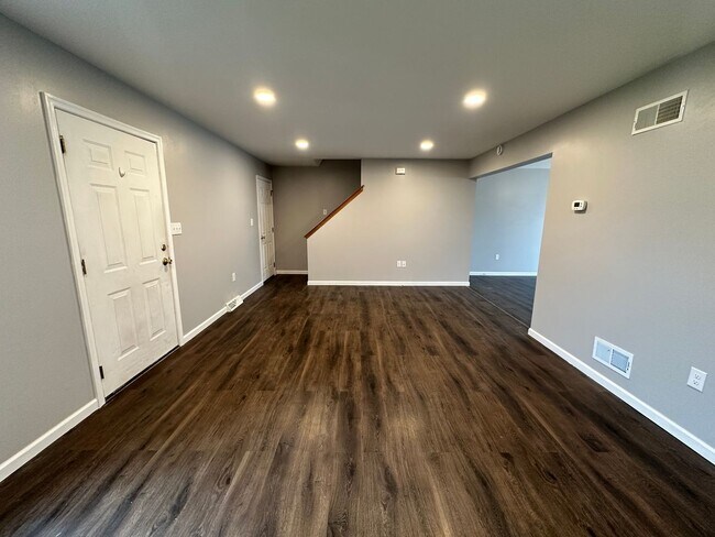 Building Photo - 206 Lighthouse Dr