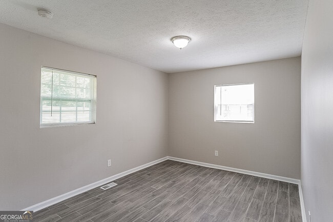 Building Photo - 200 Dodd St