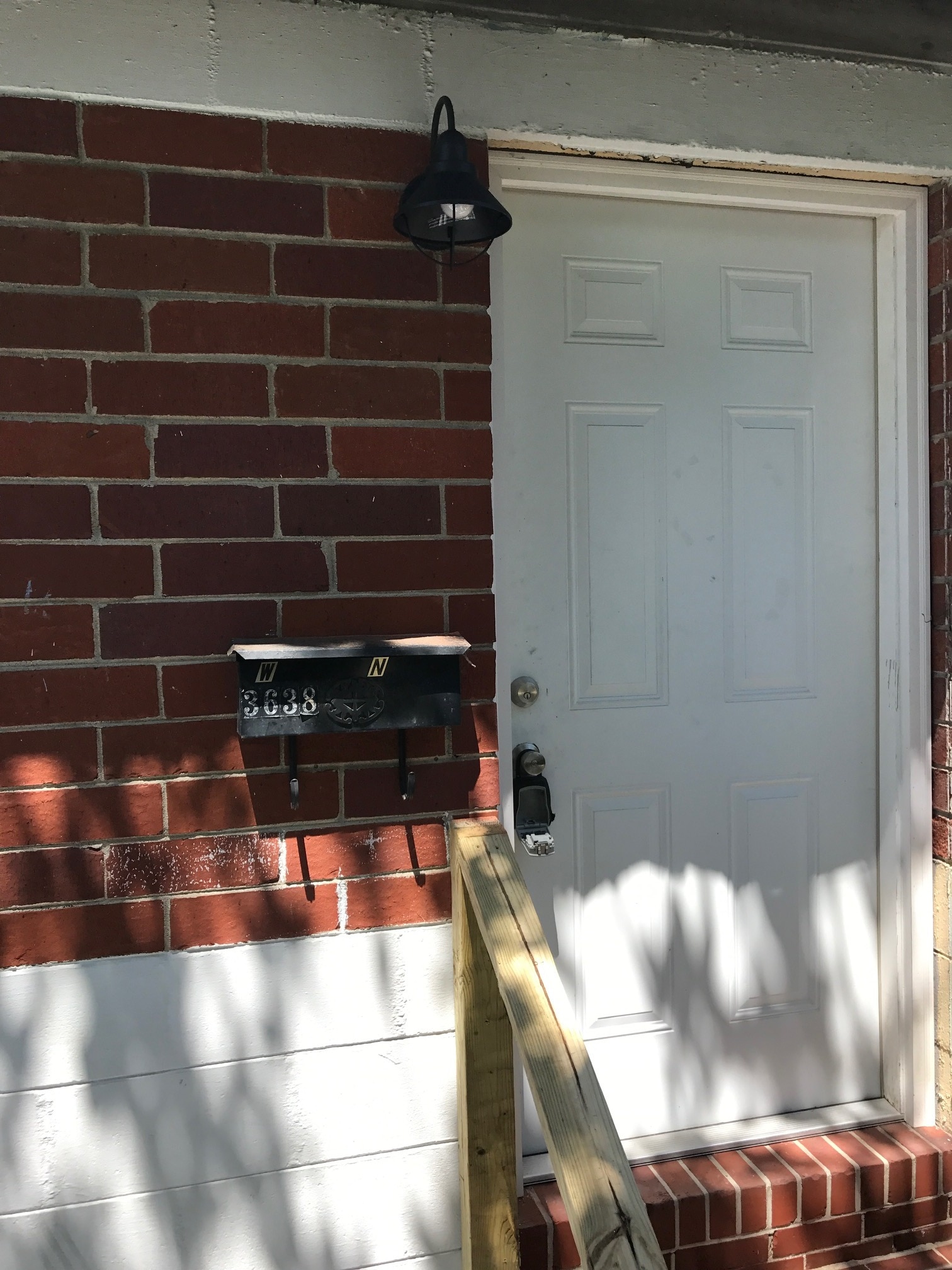 Front Entrance - 3638 Jammes Rd