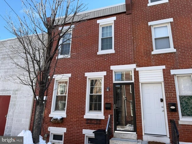 Building Photo - 1313 S Howard St