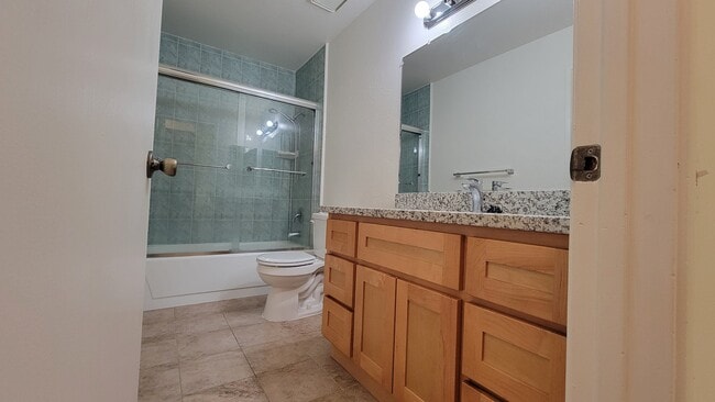 Building Photo - 4902 Lowry Rd