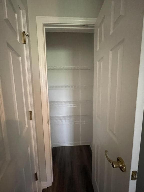 Building Photo - 200 S Houston Springs