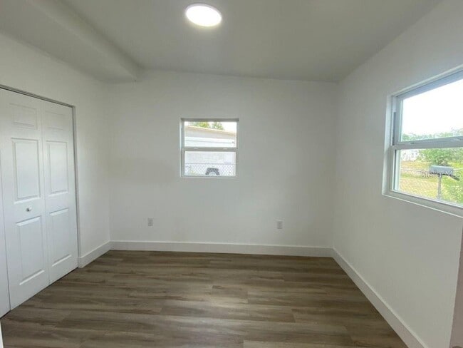 Building Photo - 22011 Catherine Ave