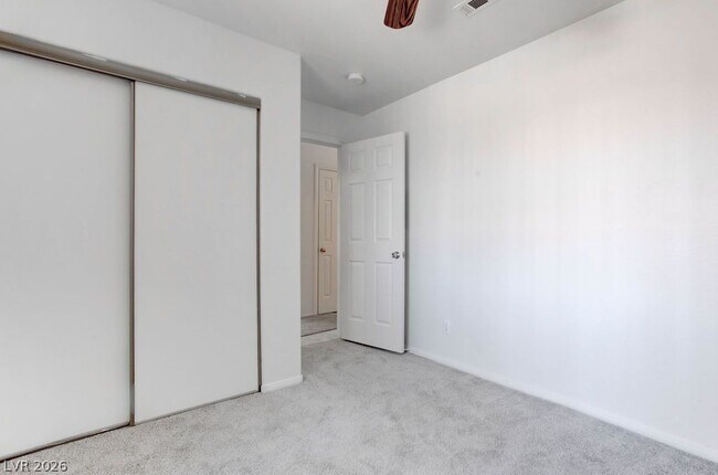 Building Photo - 4579 Canna Dr