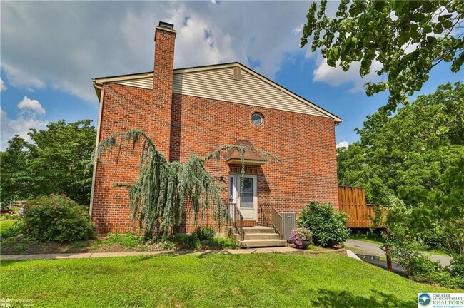 Building Photo - 1862 Georgia Dr