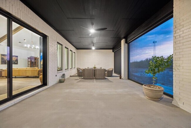 Building Photo - 437 Trabuco Bnd