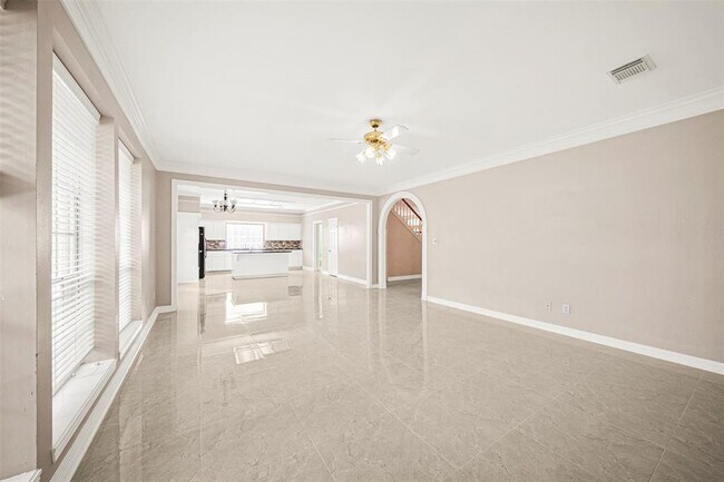 Building Photo - 4907 Canterbury Ln