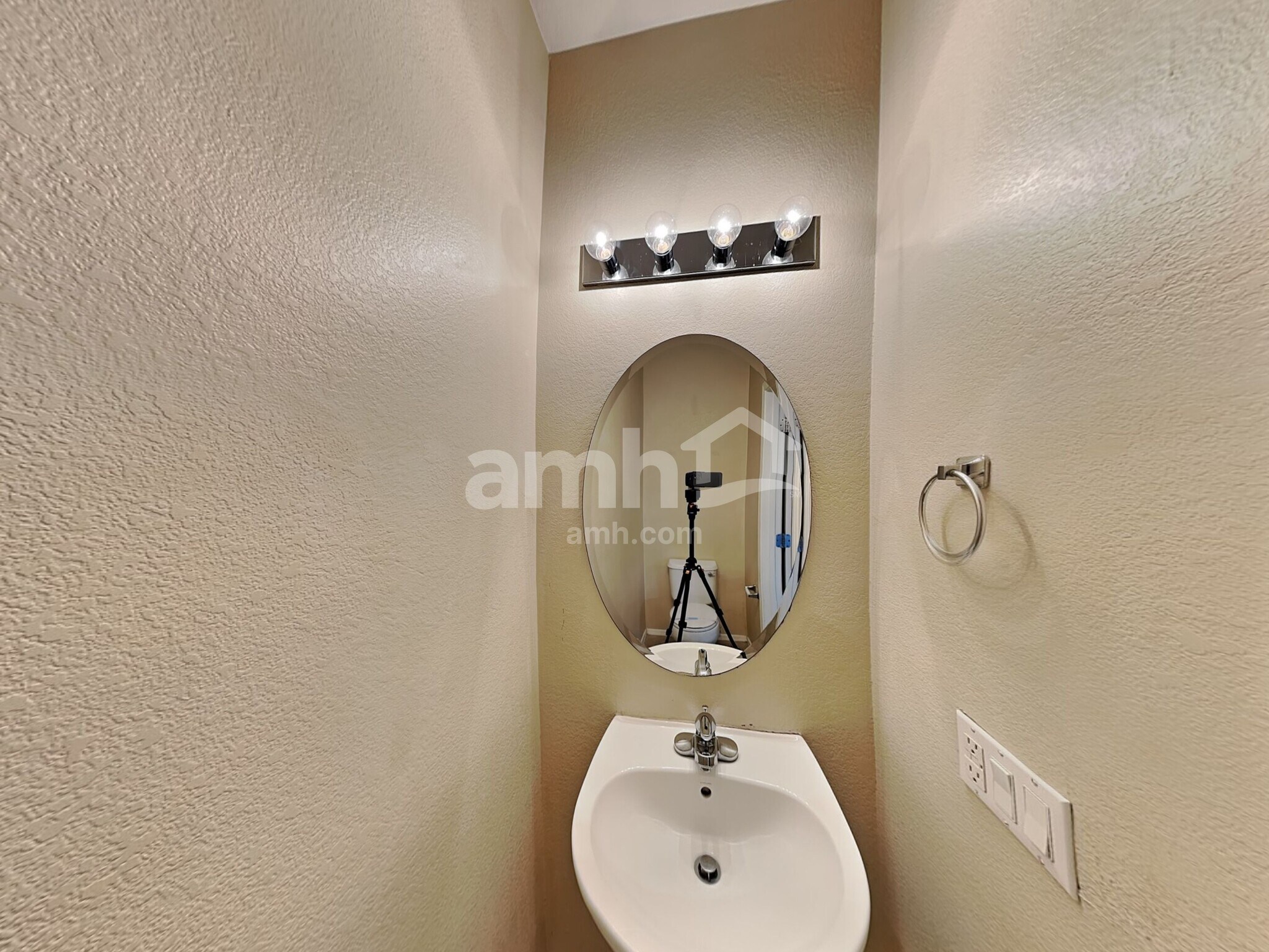 Building Photo - 17254 N 184th Dr