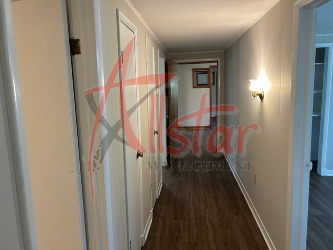 Building Photo - 3464 Red Banks Rd S