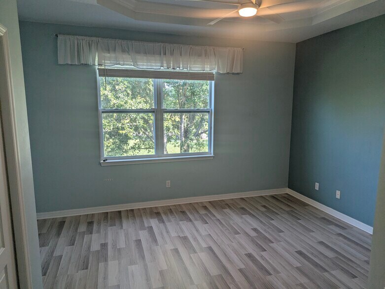 Building Photo - 1063 Jonah Dr