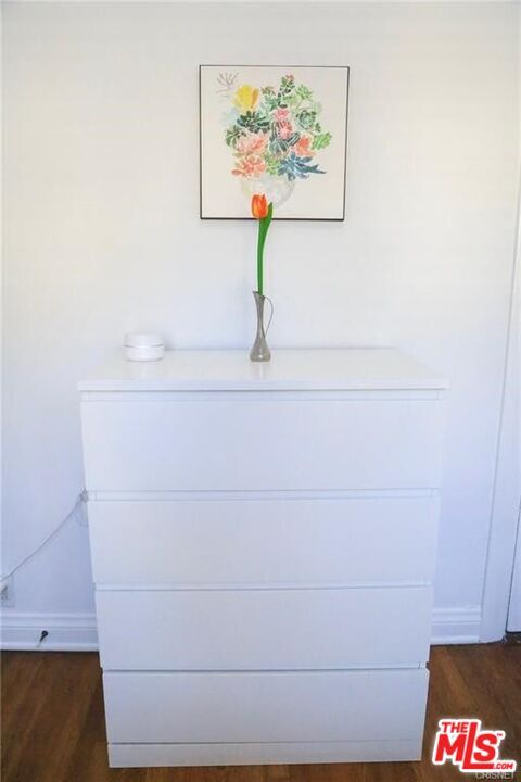 Building Photo - 601 Sweetzer Ave