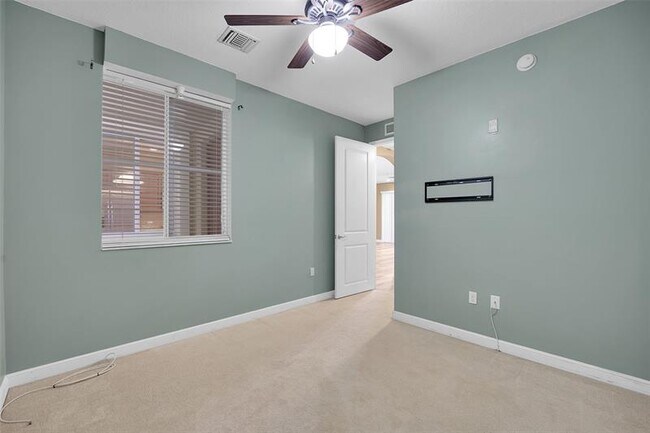 Building Photo - 3055 NW 126th Ave