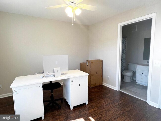 Building Photo - 45498 Whistling Terrace