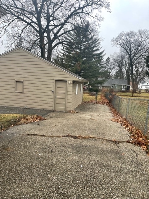 Building Photo - 35756 N Watson Ave