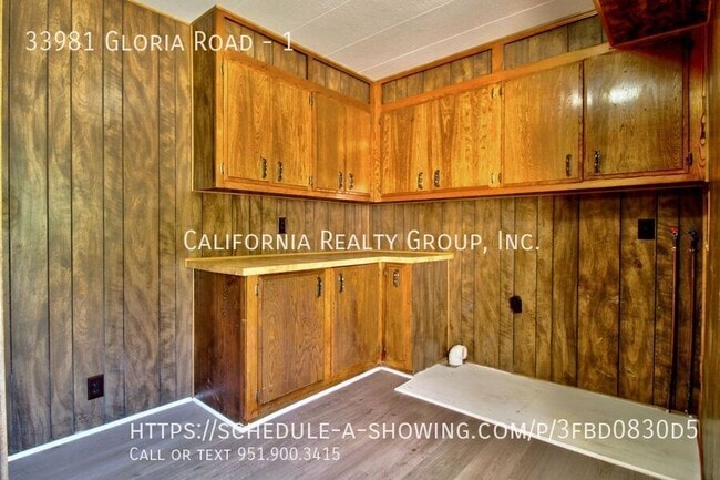 Building Photo - 33981 Gloria Rd