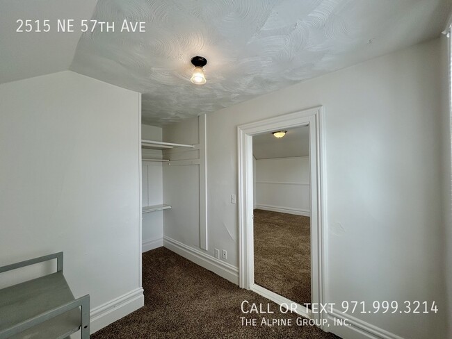 Building Photo - 2515 NE 57th Ave