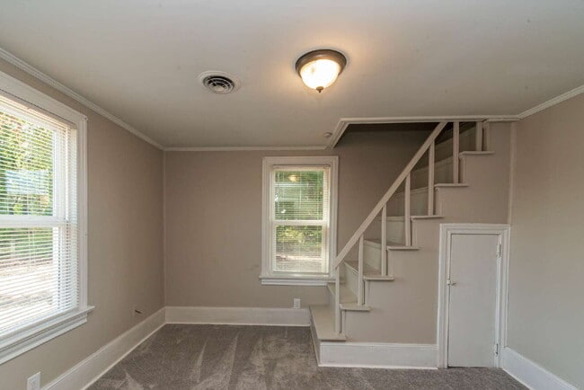 Building Photo - Charming 2-Bedroom Home in Smithfield!