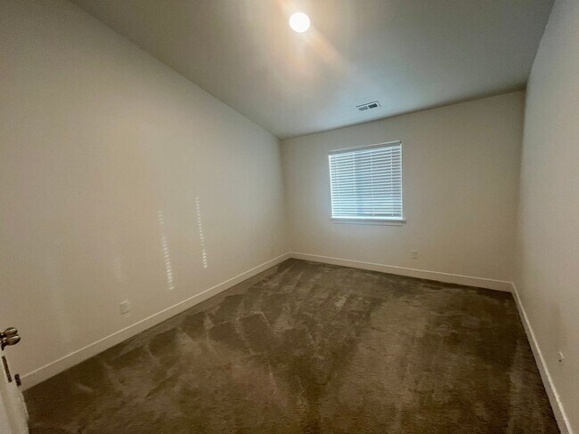 Building Photo - Lovely townhome for rent in American Fork